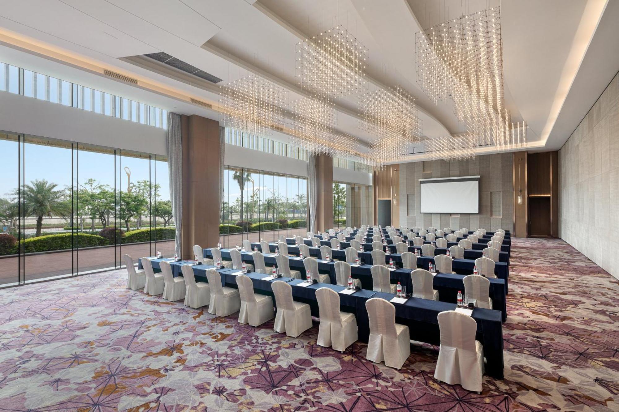 Crowne Plaza Beihai Silver Beach By Ihg Bagian luar foto
