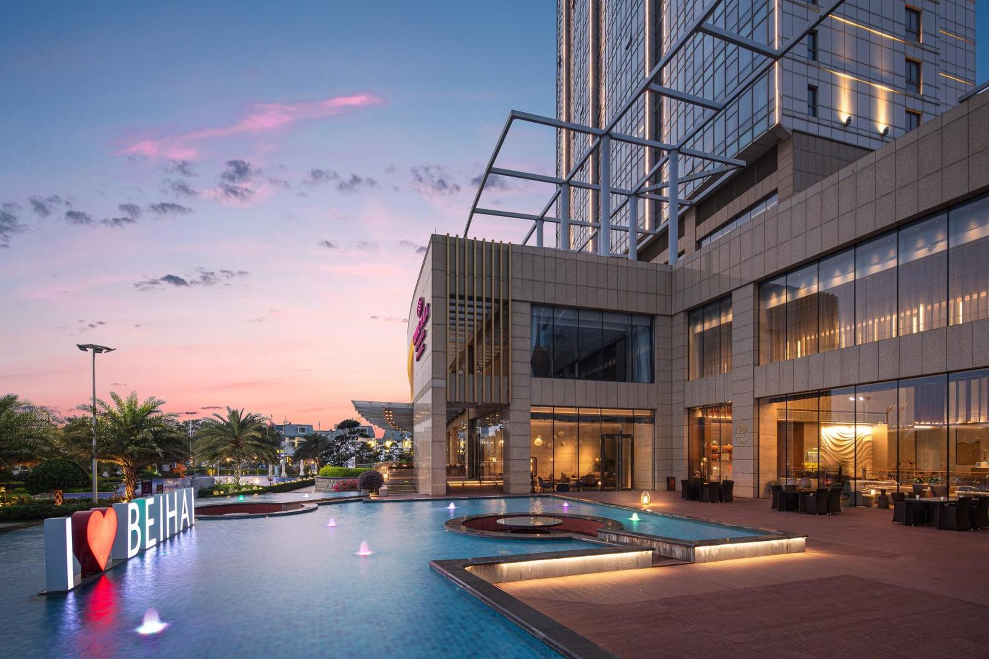 Crowne Plaza Beihai Silver Beach By Ihg Bagian luar foto