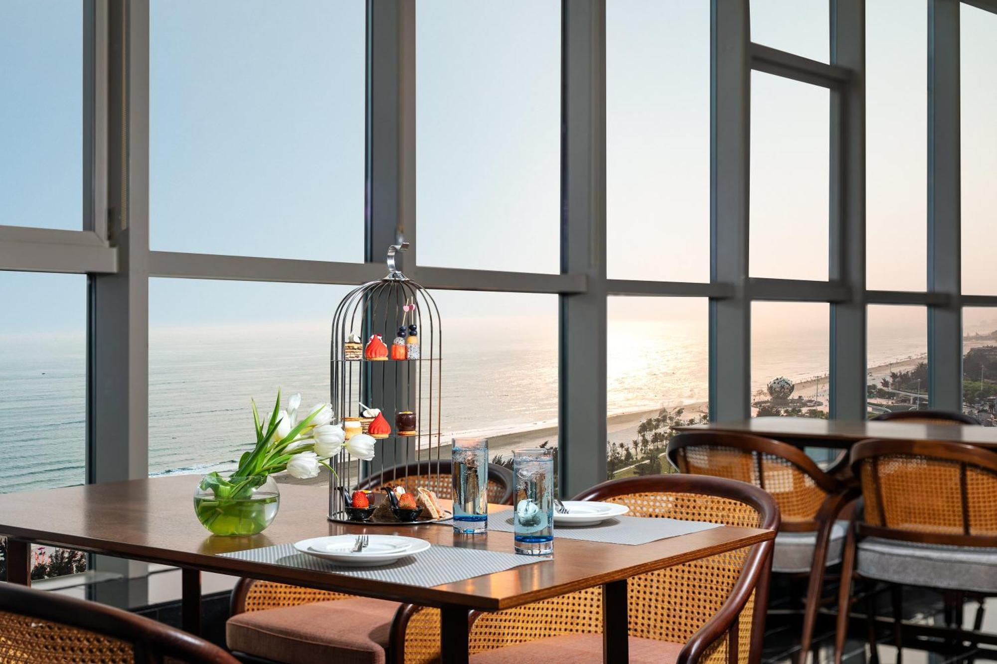 Crowne Plaza Beihai Silver Beach By Ihg Bagian luar foto