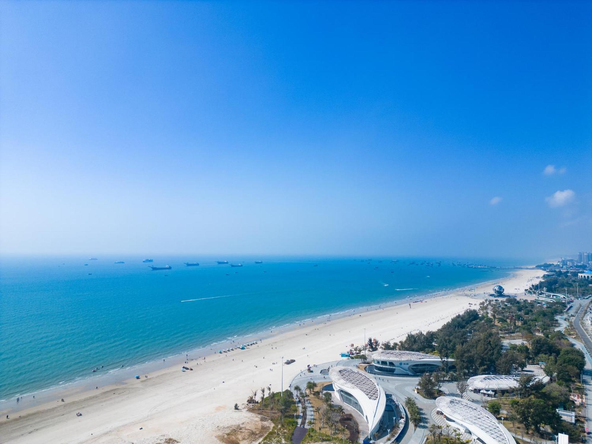 Crowne Plaza Beihai Silver Beach By Ihg Bagian luar foto